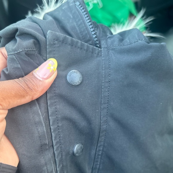 AuthenticToddler Size 6Canada Goose Snowy Owl Jacket. - Picture 8 of 9